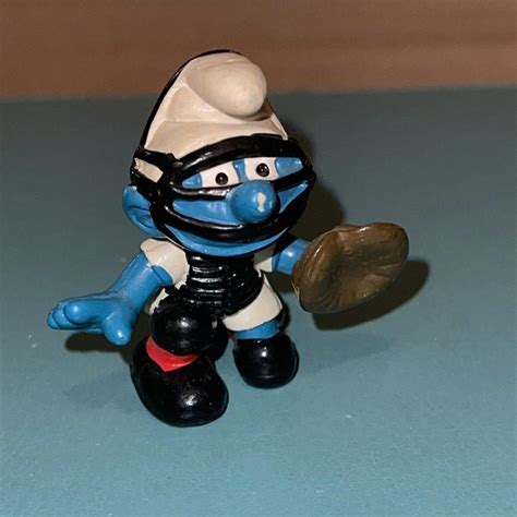 Vintage Smurfs Toy Smurf Baseball Player Catcher Figure Schleich Peyo