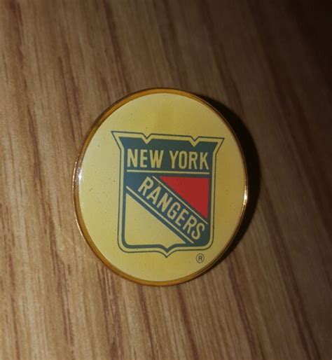 1990s New York Rangers Vintage Nhl 1 Lapel Pin Ebay