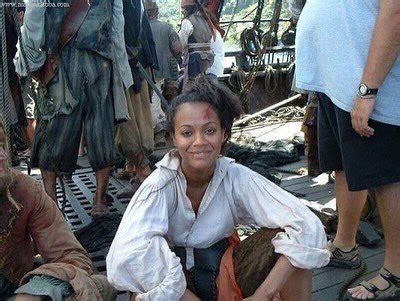 Pirates Of The Caribbean 2003 Zoe Saldana