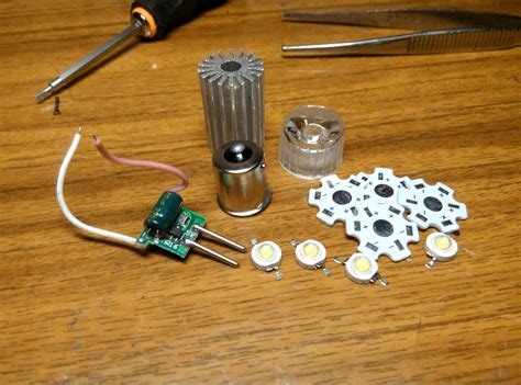 Светодиоды в задний ход — Lada Калина Универсал (1G), 1,4 л, 2008 года ...