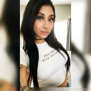 Itsizzybixtch Nude OnlyFans NudoStar TV