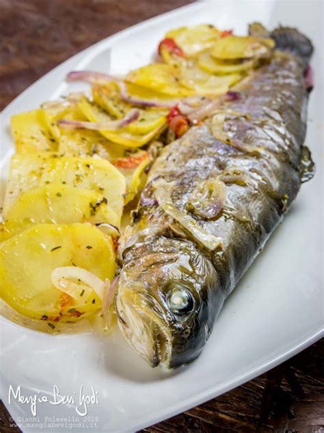 Trota Al Forno Con Patate Mangia Bevi Godi Blog Di Cucina E Ricette