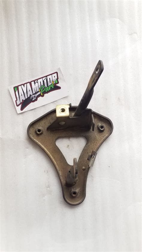 Bracket Braket Breket Besi Dudukan Pangkon Cover Panel Dada Dasi Tameng