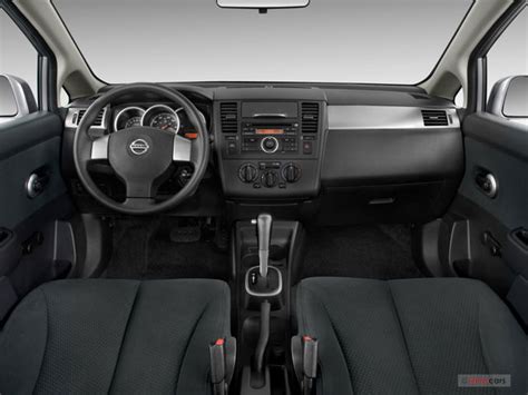 2011 Nissan Versa: 23 Interior Photos | U.S. News