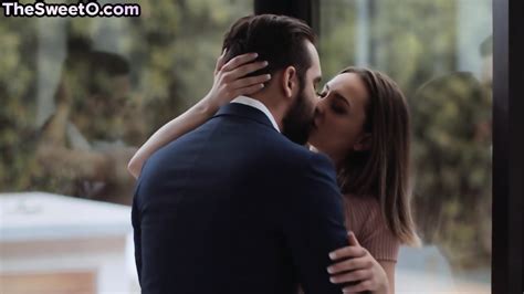 Seductive Babe Sucks BFs Cock Before Passionate Cowgirl Sex