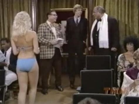 Hot Sexy Beth Howland Bikini Pics