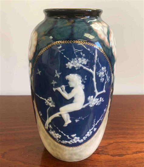 Proantic Camille Tharaud Medallion Vase