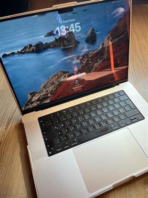 Macbook m1 max 32 gb ram 16 inch macbook pro - Dizüstü Bilgisayar ...