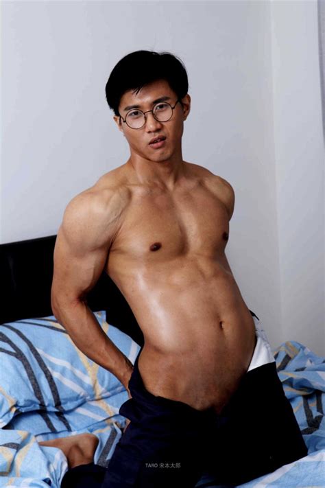 TARO ELECTRICIAN HOT BOY KERSON TAN Photo BoyFriendTV