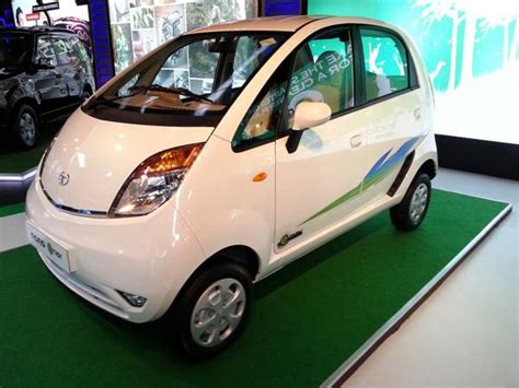 Tata Nano CNG Emax - A Revolutionary Hatchback | CarTrade