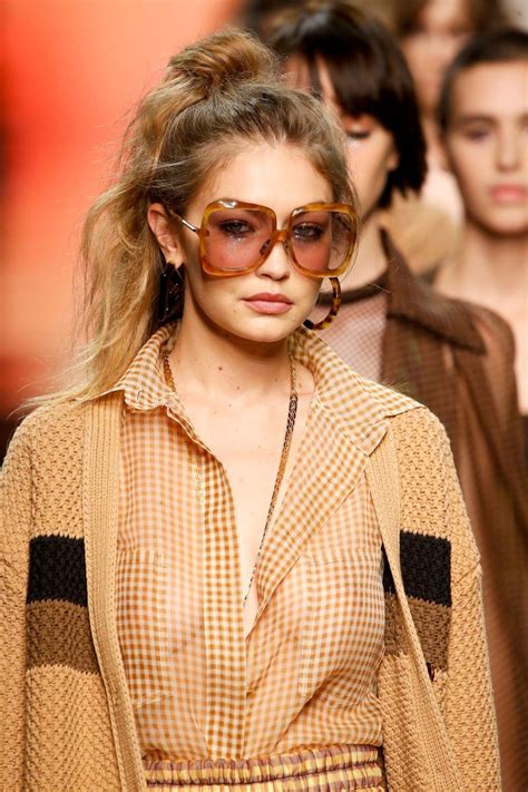 Gigi Hadid Braless Catwalk Hot Celebs Home