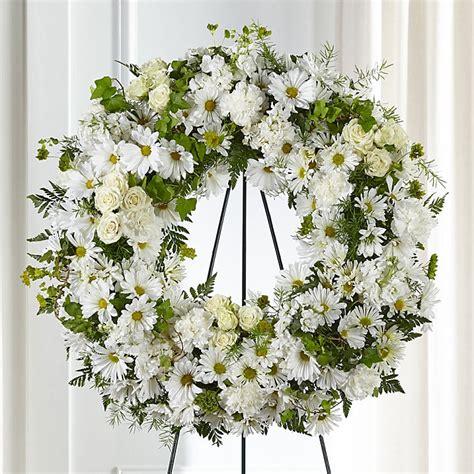 Funeral Sprays & Funeral Wreaths Delivery | FTD