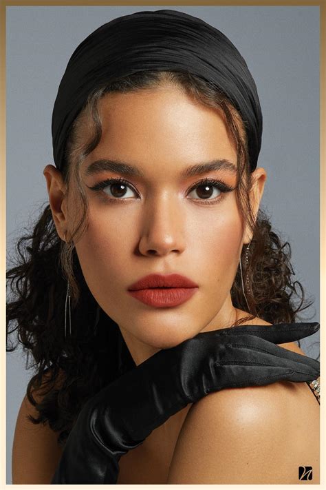 Note Iconic Matte Lipstick Kalıcı Mat Ruj 106 Independent Nude Note Cosmetics