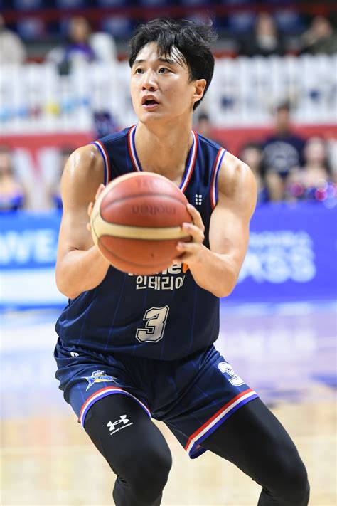 이번에도 허 형제 허웅 3년 연속 Kbl 올스타전 1위 최고 스타 등극동생 허훈 2위