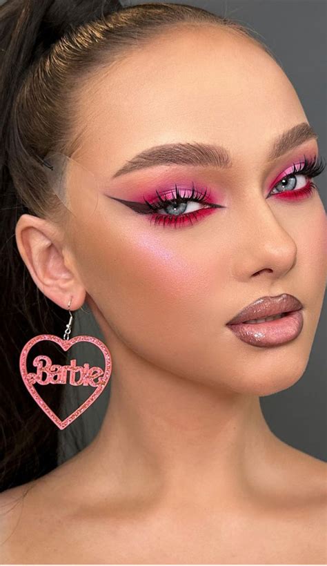 40 Trendy Eyeshadow Looks Dark Pink Eyeshadow