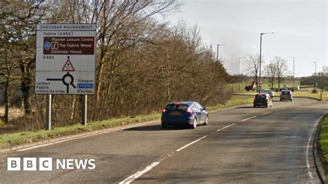 Man Dies In Falkirk Roundabout Crash Bbc News