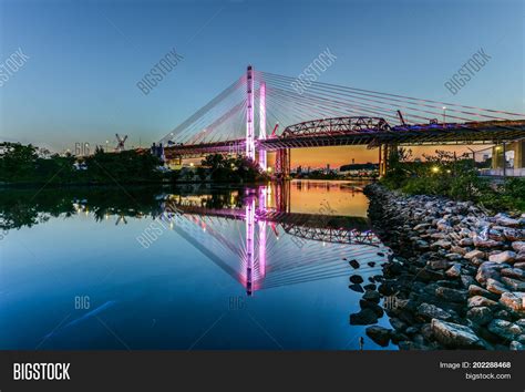 Kosciuszko Bridge - Image & Photo (Free Trial) | Bigstock