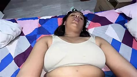 Pareja enamorada teniendo sexo duro amateur cum in pussy Porno en Español xHamster