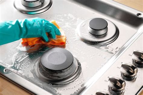 How To Clean A Gas Stovetop And Gas Stove Grates