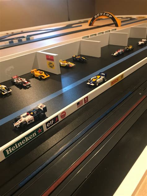 Prototype pit lane garage | Slots