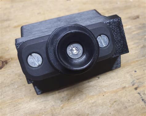 AMPS pattern cell-phone mount for 2006 Infiniti G35 by Ron Harding