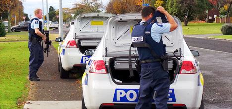 Sunlive Arrest After Rifle Pointed At Builder The Bay S News First