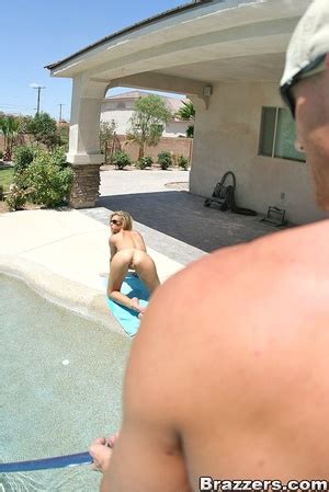 Cock Hot Slut Brooke Banner Chokes On A Monster Cock An Xxx Dessert