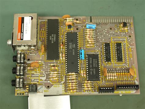 Free Images - zx81 computer teardown pcb