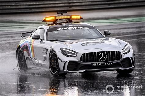 Aston Martin Y Mercedes Se Repartirán El Safety Car En La F1 2021