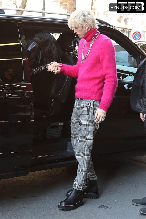 Megan Fox Sexy Seen Flaunting Her Hot Cleavage In Milan Aznude