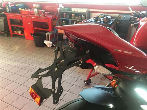 EVOTECH PORTATARGA REGOLABILE DUCATI PANIGALE V4 2018 2020 LUCE