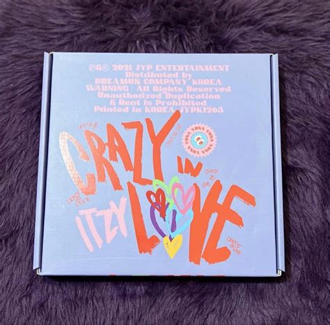 Itzy Crazy In Love Album Yuna Version Unsealed W Ob Photobook