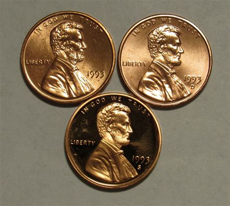 P D S Lincoln Memorial Cents Two In Red Bu And One Proof Ebay