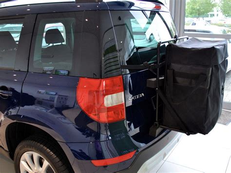 Skoda Yeti Roof Box - No Bars No Clamps No Brackets : No Fuss