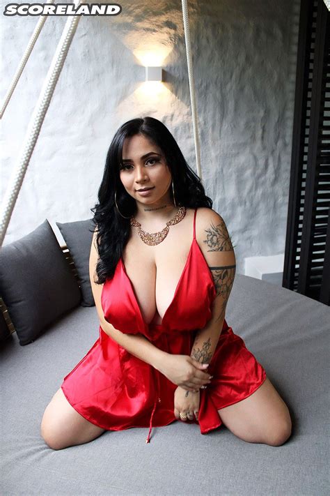 Gorgeous Latin Babe Kim Velez In Red Nighties Flashing Her Big Guns Photos