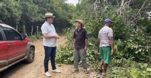 Murilo Bandeira visita obras de recuperação de estradas na zona rural