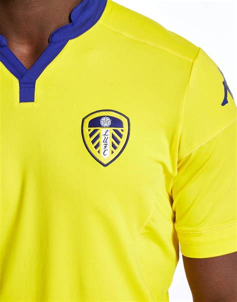 Leeds United 2015-16 Away Kit