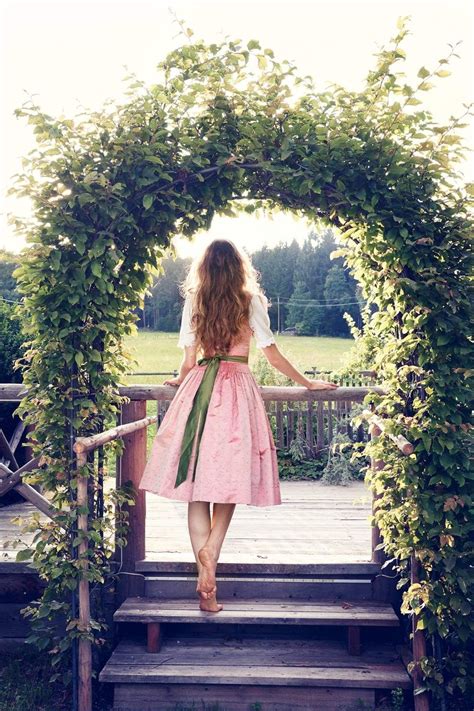 Pin by Fred Olsen on barefoot keeps you grounded | Going barefoot