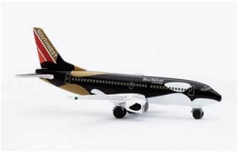 Buy Herpa 500357 Boeing 737 300 Southwest Airlines SWA Seaworld Shamu 1