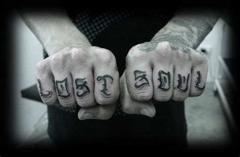 21 Bad-Ass Knuckle Tattoos - Tattoo Me Now