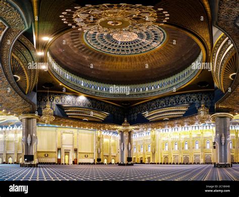 Kuwait Grand Mosque interior, Kuwait-city, Kuwait Stock Photo - Alamy