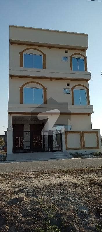 5 Marla Triple Storey Brand New House For Sale Central Park Block E