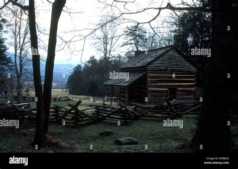 John Olivers Cabin Cades Cove Smoky Mountains Tennessee Stock Photo Alamy