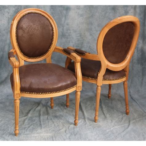 8 CHAISES MEDAILLON DONT 2 AVEC ACCOUDOIRS NATUREL CUIR DE DAIM