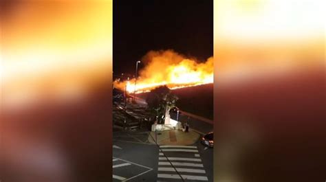 Vídeo Se registran incendios forestales y urbanos en Sopela Ondarroa