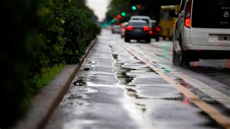 Humedad Recomiendan Transitar Con Precaución Por La Red Vial Entrerriana