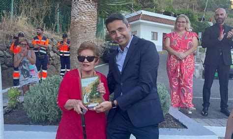 La Vecina De El Hornillo Eulalia Navarro Inaugura Las Fiestas En Honor