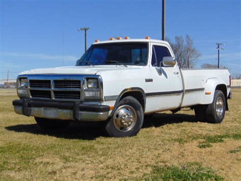 1993 Dodge D350 1st Gen 12 Valve Cummins 5 Speed 1 Ton Dually Low Miles