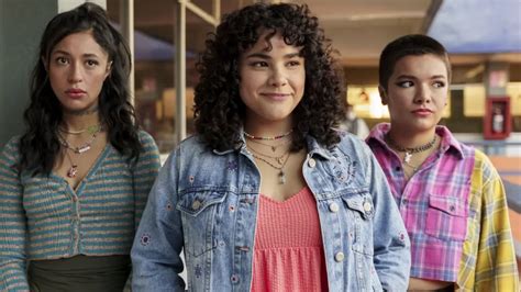 The Most Beautiful Flower 6 Things To Know About The New Latina Teen Series Before You Watch