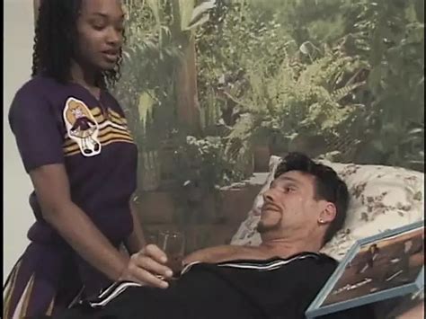 Schwarzer teenager hat sex mit weißem hengst und bekommt dann gesichtsbesamung xHamster